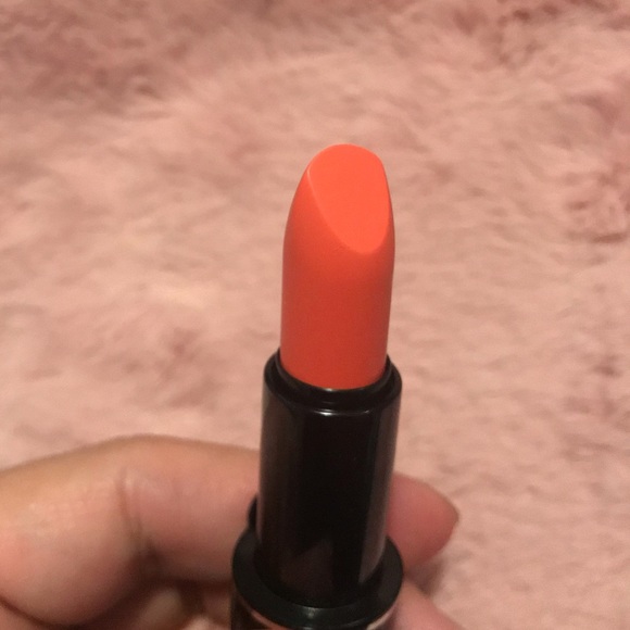 Giorgio Armani Sheer Lipstick - Picture 6 of 8